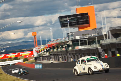 53;1958-Volkswagen-Beetle;5-April-2010;Australia;Bathurst;FOSC;Festival-of-Sporting-Cars;Mt-Panorama;NSW;New-South-Wales;Regularity;Tom-Law;VW;auto;motorsport;racing;telephoto