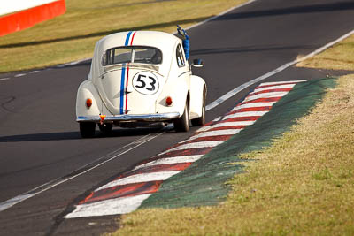 53;1958-Volkswagen-Beetle;5-April-2010;Australia;Bathurst;FOSC;Festival-of-Sporting-Cars;Mt-Panorama;NSW;New-South-Wales;Regularity;Tom-Law;VW;auto;motorsport;racing;super-telephoto