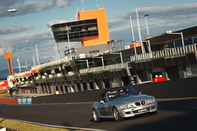 379;2000-BMW-Roadster;5-April-2010;Australia;Bathurst;FOSC;Festival-of-Sporting-Cars;MF0009;Mt-Panorama;Murray-Friend;NSW;New-South-Wales;Regularity;auto;motorsport;racing;telephoto