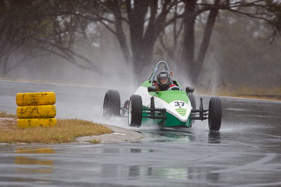 37;29-May-2010;Australia;Mike-Russell;Morgan-Park-Raceway;QLD;Queensland;Warwick;auto;motorsport;racing;super-telephoto