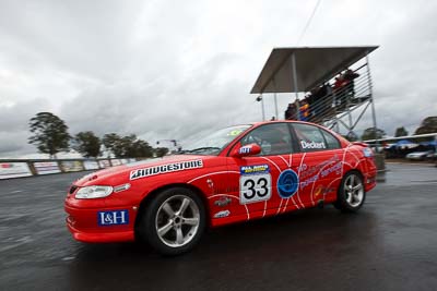 33;29-May-2010;Australia;Holden-Commodore-VT;Martin-Deckert;Morgan-Park-Raceway;QLD;Queensland;Saloon-Cars;Warwick;auto;clouds;motorsport;racing;sky;wide-angle