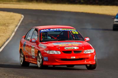 33;30-May-2010;Australia;Holden-Commodore-VT;Martin-Deckert;Morgan-Park-Raceway;QLD;Queensland;Saloon-Cars;Warwick;auto;motorsport;racing;super-telephoto