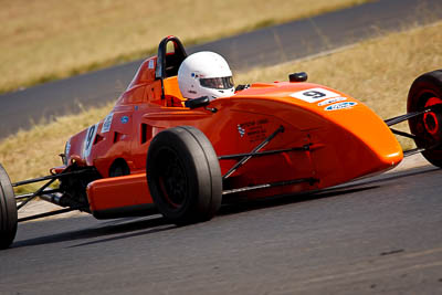 9;30-May-2010;Australia;Formula-Ford;Morgan-Park-Raceway;QLD;Queensland;Richard-Lihou;Van-Dieman-RF06;Warwick;auto;motorsport;racing;super-telephoto