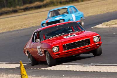 28;30-May-2010;Australia;Gary-Jackson;Group-N;Historic-Touring-Cars;Holden-Monaro-HQ;Morgan-Park-Raceway;QLD;Queensland;Warwick;auto;classic;historic;motorsport;racing;super-telephoto;vintage