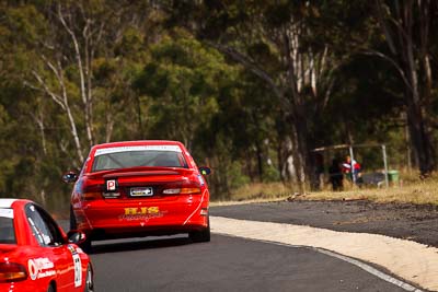 33;30-May-2010;Australia;Holden-Commodore-VT;Martin-Deckert;Morgan-Park-Raceway;QLD;Queensland;Saloon-Cars;Warwick;auto;motorsport;racing;super-telephoto