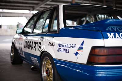 98;1985-Holden-Commodore-VK;25-July-2010;50mm;Australia;Morgan-Park-Raceway;Peter-Woods;QLD;Queensland;Warwick;atmosphere;auto;close‒up;detail;motorsport;paddock;racing