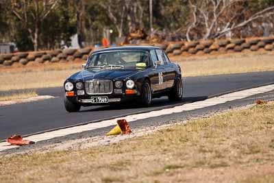 86;1976-Jaguar-XJ6;25-July-2010;Australia;Morgan-Park-Raceway;QLD;Queensland;Richard-Andrews;Warwick;auto;motorsport;racing;super-telephoto