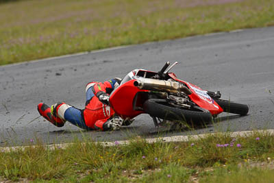 83;25-September-2010;Australia;Kyle-Buckley;Morgan-Park-Raceway;Moriwaki-Honda;QLD;Queensland;Warwick;accident;auto;crash;motorbike;motorsport;racing;super-telephoto