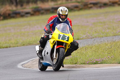 73;25-September-2010;Australia;Gary-Dickson;Morgan-Park-Raceway;QLD;Queensland;Warwick;Yamaha-FZR;auto;motorbike;motorsport;racing;super-telephoto