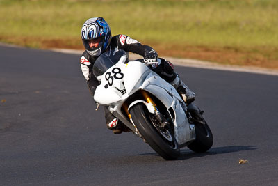 88;25-September-2010;Australia;Mark-Clarken;Morgan-Park-Raceway;QLD;Queensland;Warwick;Yamaha-R6;auto;motorbike;motorsport;racing;super-telephoto