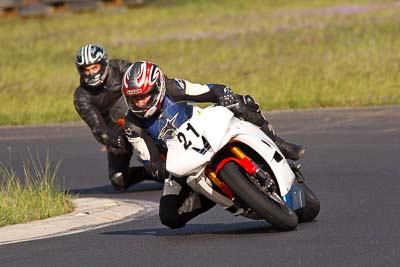 21;25-September-2010;Australia;Craig-Alick;Morgan-Park-Raceway;QLD;Queensland;Warwick;Yamaha-R6;auto;motorbike;motorsport;racing;super-telephoto