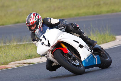 21;25-September-2010;Australia;Craig-Alick;Morgan-Park-Raceway;QLD;Queensland;Warwick;Yamaha-R6;auto;motorbike;motorsport;racing;super-telephoto