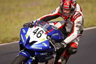 46;25-September-2010;Australia;Michael-Jones;Morgan-Park-Raceway;QLD;Queensland;Warwick;Yamaha-R6;auto;motorbike;motorsport;racing;super-telephoto