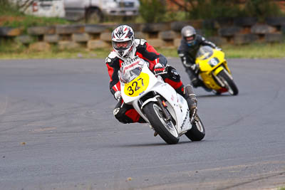327;25-September-2010;Australia;Honda-VFR;Morgan-Park-Raceway;QLD;Queensland;Ray-Clacher;Warwick;auto;motorbike;motorsport;racing;super-telephoto