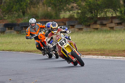67;25-September-2010;Australia;Morgan-Park-Raceway;Peter-Cox;QLD;Queensland;Suzuki-RMZ;Warwick;auto;motorbike;motorsport;racing;super-telephoto