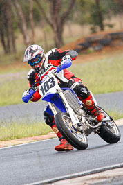 103;25-September-2010;Australia;Lloyd-Carson;Morgan-Park-Raceway;QLD;Queensland;Warwick;Yamaha;auto;motorbike;motorsport;racing;super-telephoto