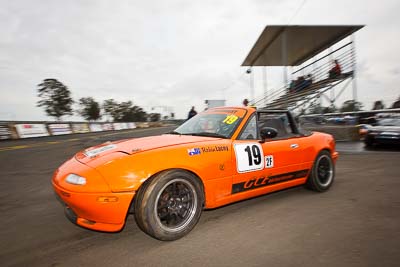 19;26-September-2010;Australia;Mazda-MX‒5;Mazda-MX5;Mazda-Miata;Morgan-Park-Raceway;Peter-Lacey;QLD;Queensland;Robin-Lacey;Warwick;auto;motorsport;racing;wide-angle