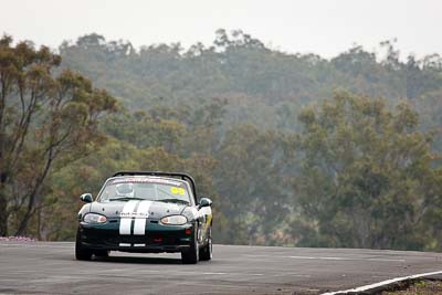 98;26-September-2010;Australia;Matilda-Mravicic;Mazda-MX‒5;Mazda-MX‒5-SP;Mazda-MX5;Mazda-Miata;Morgan-Park-Raceway;Nick-Martinenko;QLD;Queensland;Warwick;auto;motorsport;racing;super-telephoto