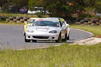 84;26-September-2010;Anthony-Bonanno;Australia;Chris-Tonna;Mazda-MX‒5;Mazda-MX‒5-SP;Mazda-MX5;Mazda-Miata;Morgan-Park-Raceway;QLD;Queensland;Warwick;auto;motorsport;racing;super-telephoto