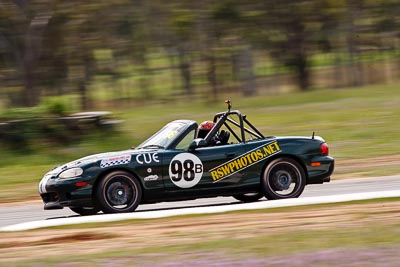 98;26-September-2010;Australia;Matilda-Mravicic;Mazda-MX‒5;Mazda-MX‒5-SP;Mazda-MX5;Mazda-Miata;Morgan-Park-Raceway;Nick-Martinenko;QLD;Queensland;Warwick;auto;motorsport;racing;super-telephoto