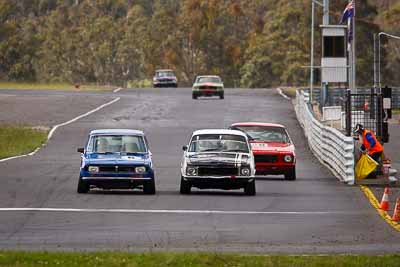 28;58;6;26-September-2010;Australia;Bob-Sudall;Gary-Jackson;Holden-Monaro-HQ;Holden-Torana-XU‒1;Kevin-Heffernan;Mazda-RX‒2;Morgan-Park-Raceway;QLD;Queensland;Warwick;auto;motorsport;racing;super-telephoto