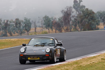 930;22-April-2011;930;Australia;Bathurst;Bathurst-Motor-Festival;David-Felstead;Mt-Panorama;NSW;New-South-Wales;Porsche-930;Porsche-Club-NSW;auto;motorsport;racing;super-telephoto