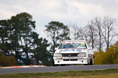 10;10;22-April-2011;Australia;Bathurst;Bathurst-Motor-Festival;Bruce-Panting;Commodore-Cup;Geoff-Cowie;Holden-Commodore-VH;Mt-Panorama;NSW;New-South-Wales;auto;motorsport;racing;super-telephoto