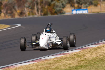 31;22-April-2011;31;Australia;Bathurst;Bathurst-Motor-Festival;Formula-Ford;Mt-Panorama;NSW;New-South-Wales;Open-Wheeler;Ryan-Campbell;Van-Diemen-RF00;auto;motorsport;racing;super-telephoto