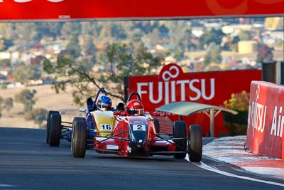 2;2;23-April-2011;Australia;Bathurst;Bathurst-Motor-Festival;Brett-Francis;Formula-Ford;Mt-Panorama;NSW;New-South-Wales;Open-Wheeler;Van-Diemen-RF02;auto;motorsport;racing;super-telephoto