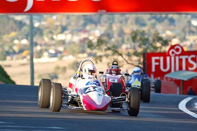 40;23-April-2011;40;Australia;Bathurst;Bathurst-Motor-Festival;Formula-Ford;Mt-Panorama;NSW;New-South-Wales;Nick-Bennett;Open-Wheeler;Wren-81;auto;motorsport;racing;super-telephoto