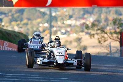 32;23-April-2011;Australia;Bathurst;Bathurst-Motor-Festival;Formula-Ford;Jon-Mills;Mt-Panorama;NSW;New-South-Wales;Open-Wheeler;Van-Diemen-RF04;auto;motorsport;racing;super-telephoto