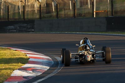 89;23-April-2011;Andrew-McInnes;Australia;Bathurst;Bathurst-Motor-Festival;Formula-Ford;Mt-Panorama;NSW;New-South-Wales;Open-Wheeler;Van-Diemen-RF89;auto;motorsport;racing;super-telephoto