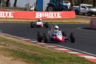 40;24-April-2011;40;Australia;Bathurst;Bathurst-Motor-Festival;Formula-Ford;Mt-Panorama;NSW;New-South-Wales;Nick-Bennett;Open-Wheeler;Wren-81;auto;motorsport;racing;super-telephoto