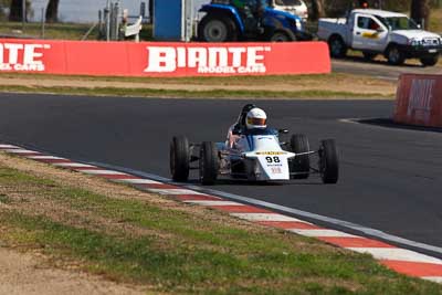 98;24-April-2011;Australia;Bathurst;Bathurst-Motor-Festival;Formula-Ford;Mt-Panorama;NSW;New-South-Wales;Open-Wheeler;Paul-Campfield;Van-Diemen-RF87;auto;motorsport;racing;super-telephoto