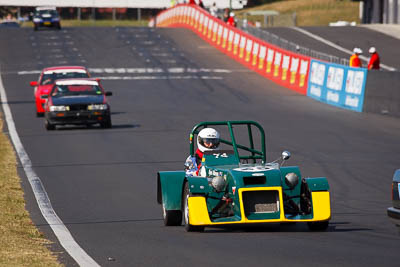 25;2009-Fidini-Clubman;24-April-2011;25;Australia;Bathurst;Bathurst-Motor-Festival;Kym-Ninnes;Mt-Panorama;NSW;NSW-Road-Racing-Club;New-South-Wales;Regularity;auto;motorsport;racing;super-telephoto