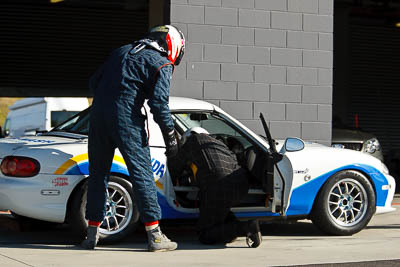 75;24-April-2011;75;Australia;Bathurst;Bathurst-Motor-Festival;Mazda-MX‒5;Mazda-MX5;Mazda-Miata;Michael-Hall;Mt-Panorama;NSW;New-South-Wales;Production-Sports-Cars;Steven-Head;atmosphere;auto;motorsport;pitlane;racing