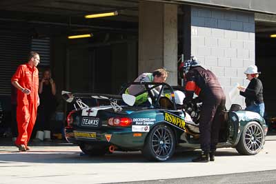 98;24-April-2011;Australia;Bathurst;Bathurst-Motor-Festival;Matilda-Mravicic;Mazda-MX‒5-SP;Mazda-MX5;Mazda-Miata;Mt-Panorama;NSW;New-South-Wales;Nick-Martinenko;Production-Sports-Cars;Russell-Windebank;atmosphere;auto;motorsport;pitlane;racing