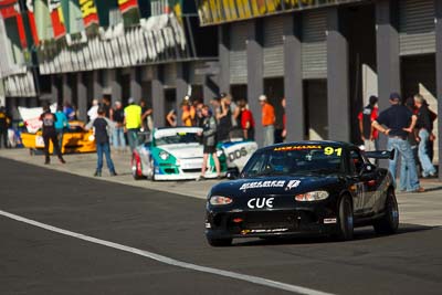 91;24-April-2011;Australia;Bathurst;Bathurst-Motor-Festival;David-Raddatz;Mazda-MX‒5;Mazda-MX5;Mazda-Miata;Mt-Panorama;NSW;New-South-Wales;Production-Sports-Cars;Robert-Hay;atmosphere;auto;motorsport;pitlane;racing