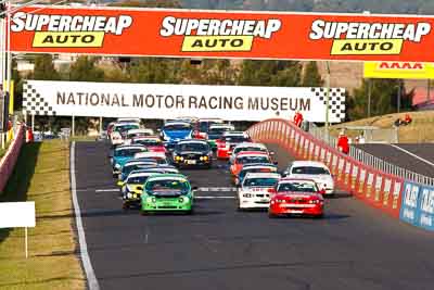 14;15;17;25;14;17;24-April-2011;25;Australia;Bathurst;Bathurst-Motor-Festival;Coleby-Cowham;Ford-Falcon-AU;Holden-Commodore-VT;Matthew-Lovell;Mt-Panorama;NSW;New-South-Wales;Saloon-Cars;Shawn-Jamieson;Simon-Tabinor;auto;motorsport;race-start;racing;super-telephoto