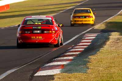 33;24-April-2011;33;Australia;Bathurst;Bathurst-Motor-Festival;Holden-Commodore-VT;Martin-Deckert;Mt-Panorama;NSW;New-South-Wales;Saloon-Cars;auto;motorsport;racing;super-telephoto