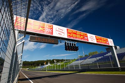 11-August-2011;ADAC-Masters;Austria;Red-Bull-Ring;Spielberg;Styria;atmosphere;auto;finish;landscape;motorsport;pitlane;racing;scenery;start;straight;wide-angle;Österreich