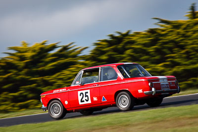 25;25;27-November-2011;Australia;BMW-2002;Historic-Touring-Cars;Island-Magic;Justin-Brown;Melbourne;PIARC;Phillip-Island;VIC;Victoria;auto;classic;motorsport;racing;super-telephoto;vintage