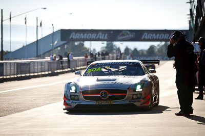 20;20;24-February-2012;Australia;Bathurst;Bathurst-12-Hour;Bret-Curtis;Erebus-Motorsport;Erebus-Racing;Jeroen-Bleekemolen;Mercedes‒Benz-SLS-AMG-GT3;Mt-Panorama;NSW;New-South-Wales;Peter-Hackett;Tim-Slade;atmosphere;auto;endurance;motorsport;pitlane;racing;telephoto