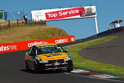 19;19;24-February-2012;Australia;Bathurst;Bathurst-12-Hour;Holden-Commodore-VT;Mt-Panorama;NSW;Nathan-Callaghan;New-South-Wales;Saloon-Cars;auto;endurance;motorsport;racing;telephoto