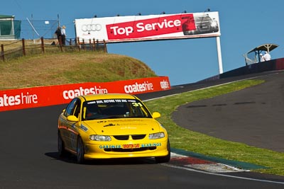 31;24-February-2012;31;Australia;Bathurst;Bathurst-12-Hour;Holden-Commodore-VT;Mt-Panorama;NSW;New-South-Wales;Robert-Lonie;Saloon-Cars;auto;endurance;motorsport;racing;telephoto