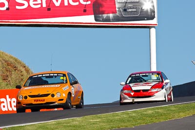 11;82;11;24-February-2012;82;Australia;Bathurst;Bathurst-12-Hour;Ford-Falcon-AU;Geoff-Brown;Holden-Commodore-VT;Mt-Panorama;NSW;New-South-Wales;Saloon-Cars;Terry-Mason;auto;endurance;motorsport;racing;super-telephoto