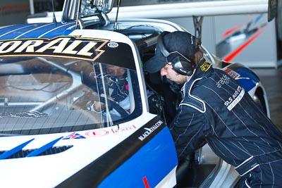 21;21;24-February-2012;Australia;Bathurst;Bathurst-12-Hour;Black-Falcon;Mercedes‒Benz-SLS-AMG-GT3;Mt-Panorama;NSW;New-South-Wales;Vimal-Mehta;atmosphere;auto;endurance;in‒car;mechanic;motorsport;paddock;pitlane;portrait;racing;telephoto