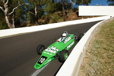 10;10;25-February-2012;Australia;Bathurst;Bathurst-12-Hour;Elwyn-0031;Formula-Ford;Geoff-Walters;Mt-Panorama;NSW;New-South-Wales;Open-Wheeler;auto;endurance;motorsport;racing;wide-angle