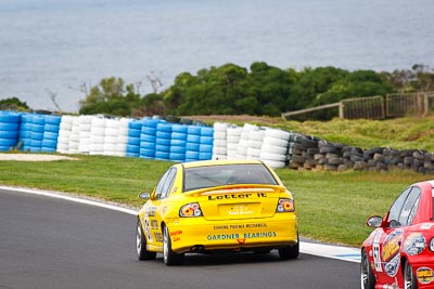 31;22-September-2012;31;Australia;Holden-Commodore-VT;Phillip-Island;Robert-Lonie;Saloon-Cars;Shannons-Nationals;VIC;Victoria;auto;motorsport;racing;super-telephoto