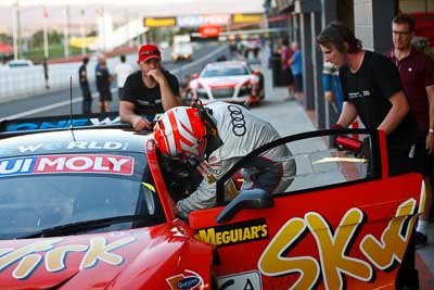 6;6;7-February-2013;Audi-R8-LMS;Australia;Bathurst;Bathurst-12-Hour;Grand-Tourer;Mt-Panorama;NSW;New-South-Wales;Skwirk-Oneworld-Bar;Warren-Luff;atmosphere;auto;crew;endurance;group;mechanics;motorsport;pitlane;racing;team;telephoto